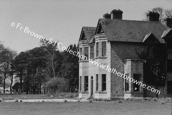 VIEWS OF HOUSE IN SPRINGTIME